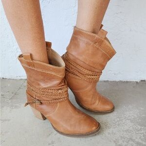 Tan Heeled Boots with Slouchy Design and Stacked Heel